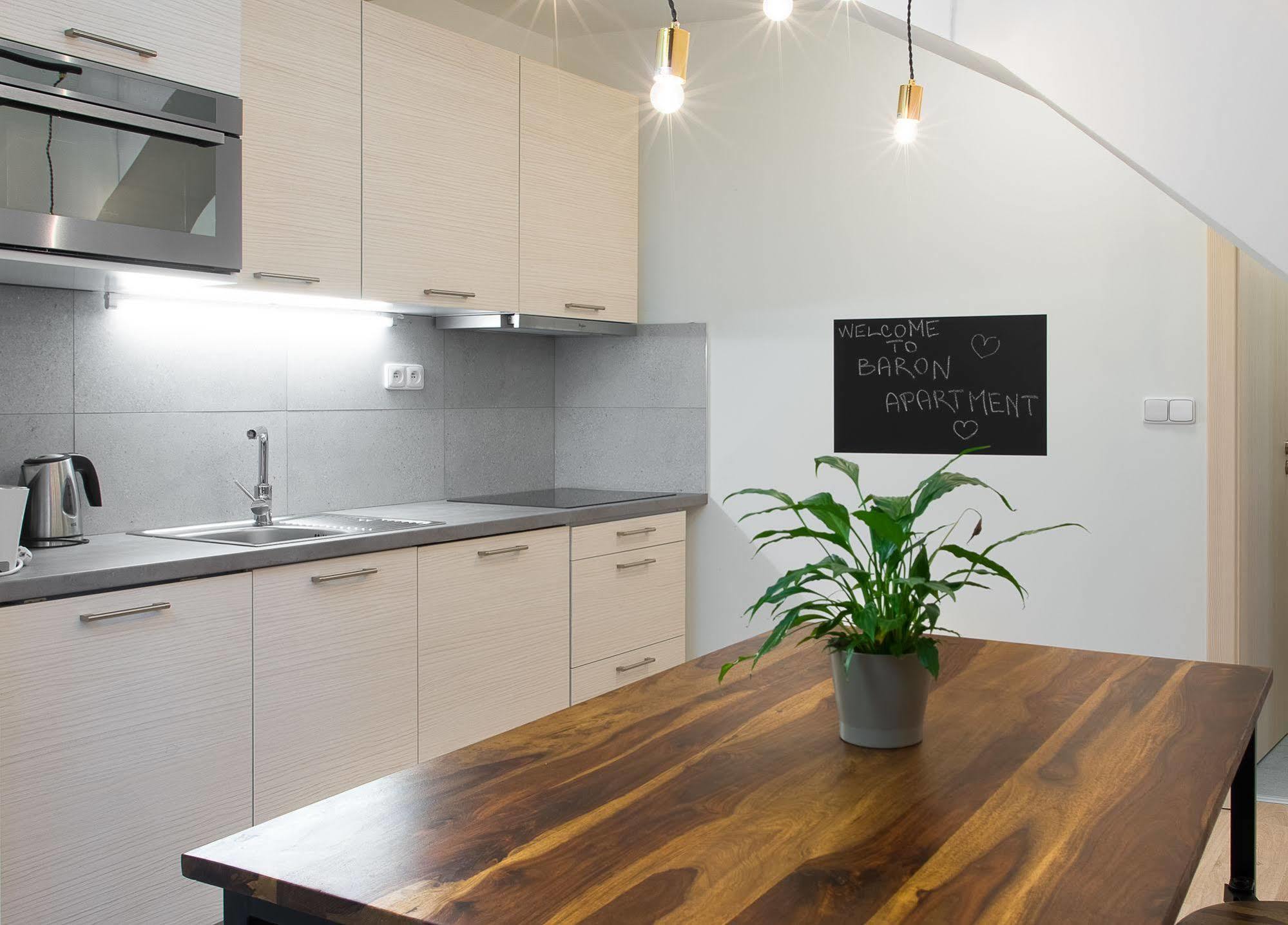 7 Tales Apartments By Adrez Praga Exterior foto